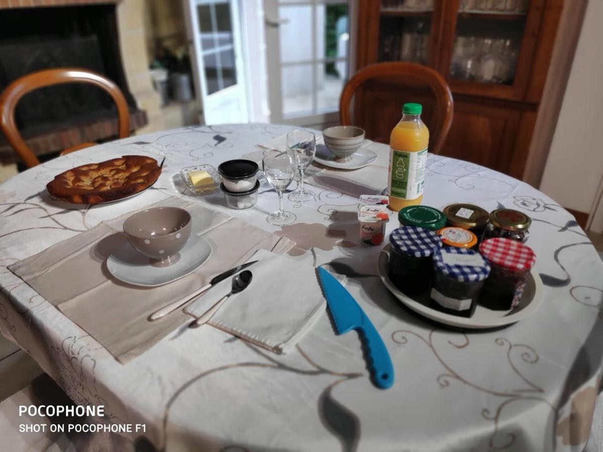 Les Id De Saint Emilion Bed & Breakfast ภายนอก รูปภาพ